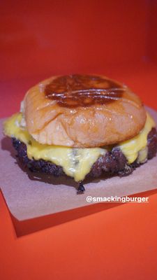 Smacking Burger by null Smacking Burger by null