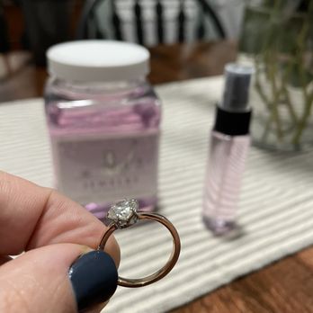 The Jewelry Appraiser - Custom set engagement ring, large cleanser, travel cleanser - Appraisal Services Near Me - Manhasset, New York The Jewelry Appraiser - Custom set engagement ring, large cleanser, travel cleanser - Appraisal Services Near Me - Manhasset, New York