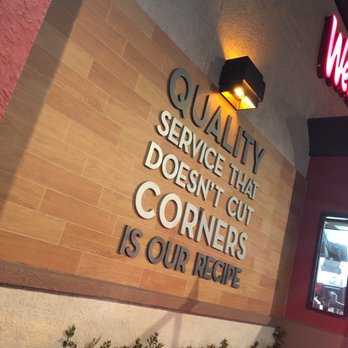 Wendy's - Fast Food Near Me - Burbank, California