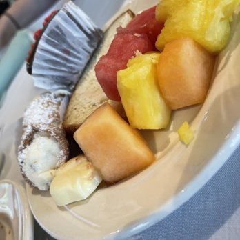 National Aviary - Breakfast buffet fruit and pastry selection. My personal favorites. - Zoos Near Me - Pittsburgh, Pennsylvania National Aviary - Breakfast buffet fruit and pastry selection. My personal favorites. - Zoos Near Me - Pittsburgh, Pennsylvania