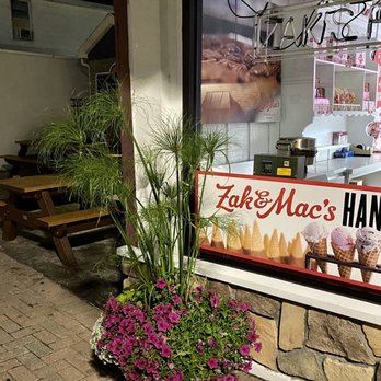 Zaks - St Ignace - Zak & Mac's on Main Street - Candy Stores Near Me - Saint Ignace, Michigan