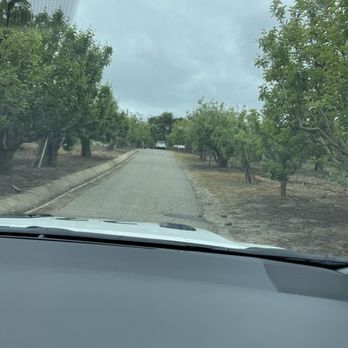 Gizdich Ranch - Road to the farm - Bakeries Near Me - Watsonville, California