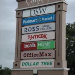 Carillon Place - Plaza entrance