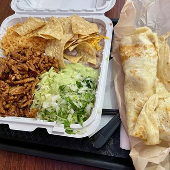 Don Roman - No. 1 Meat Combination Plate (Adobada) with flour tortillas - Tacos Near Me - San Diego, California Don Roman - No. 1 Meat Combination Plate (Adobada) with flour tortillas - Tacos Near Me - San Diego, California