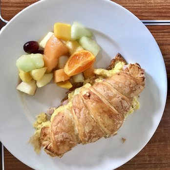 Le Coffee Shop - Breakfast sandwich with a side of fruit - Breakfast & Brunch Near Me - Temecula, California