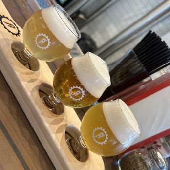 Atlas Brew Works - Brewpubs Near Me - Alexandria, Virginia