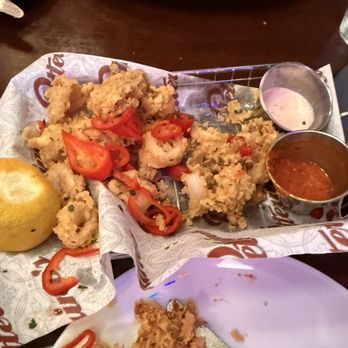Petterinos - Fried Calamari - American Near Me - Chicago, Illinois