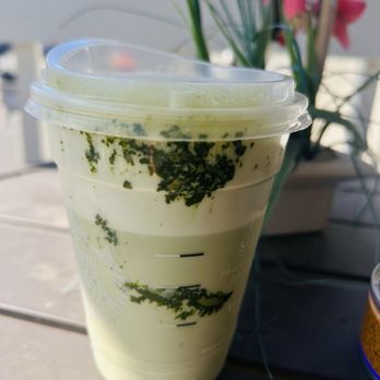 Starbucks - Coffee & Tea Near Me - Sacramento, California Starbucks - Coffee & Tea Near Me - Sacramento, California