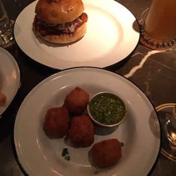 Beef & Liberty - Mac and Cheese bites - Burgers Near Me - Hong Kong, HK