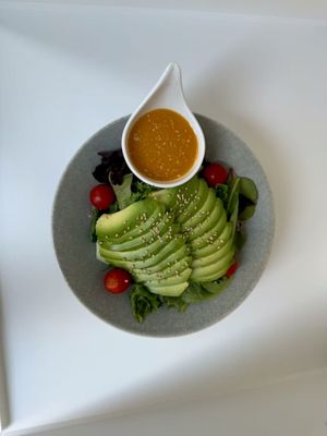 Hiromi sushi by null