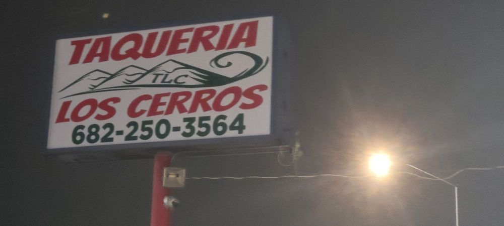 Food from Taqueria Los Cerros
