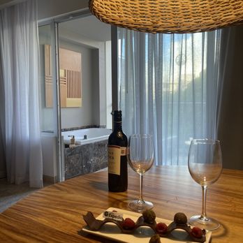 Paradisus La Perla - The complimentary wine and chocolate - Resorts Near Me - Playa del Carmen, ROO Paradisus La Perla - The complimentary wine and chocolate - Resorts Near Me - Playa del Carmen, ROO