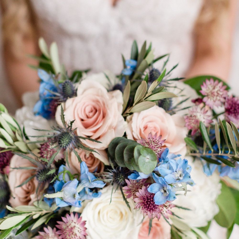 Mayfield Flowers - Bridal bouquet - Florists Near Me - Crystal Lake, Illinois Mayfield Flowers - Bridal bouquet - Florists Near Me - Crystal Lake, Illinois
