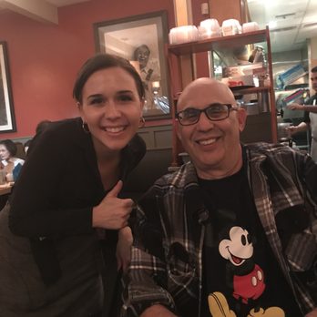 Hugo's - Breakfast & Brunch Near Me - Studio City, California