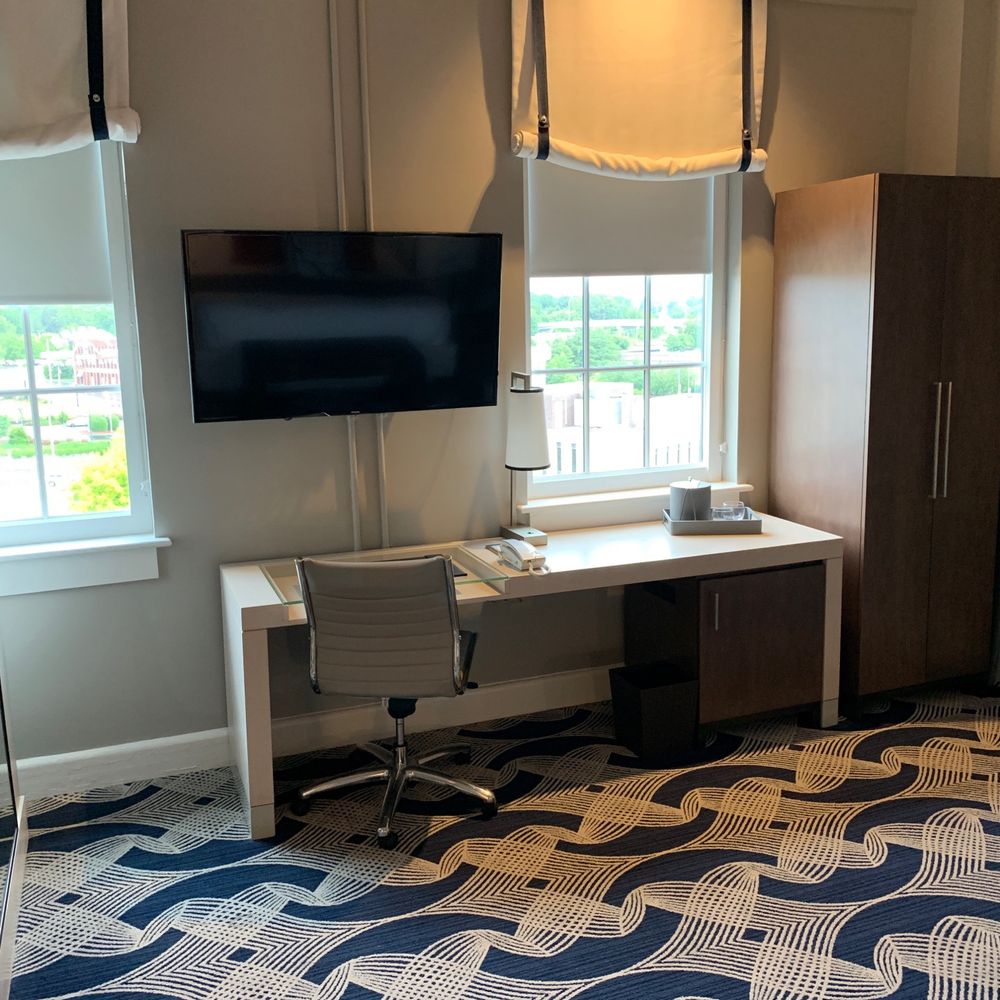 The Bristol Hotel - Hotels Near Me - Bristol, Virginia