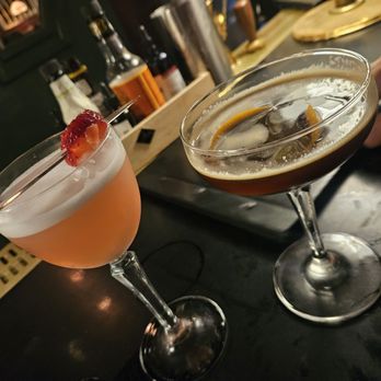 Sinatra Bar & Lounge - Italian Near Me - Nashville, Tennessee Sinatra Bar & Lounge - Italian Near Me - Nashville, Tennessee
