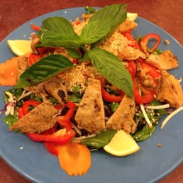 Hoang Long Salad
