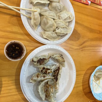 Tasty Dumpling - Steamed pork w/ Napa cabbage (top) and pan fried lemon grass chicken (bottom). Yummy - Chinese Near Me - Falls Church, Virginia Tasty Dumpling - Steamed pork w/ Napa cabbage (top) and pan fried lemon grass chicken (bottom). Yummy - Chinese Near Me - Falls Church, Virginia