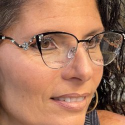 Eyeglass Maxx