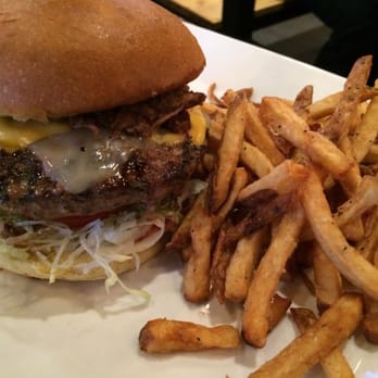 Budweiser Brew House - Pulled Pork Burger! - Sports Bars Near Me - Saint Louis, Missouri