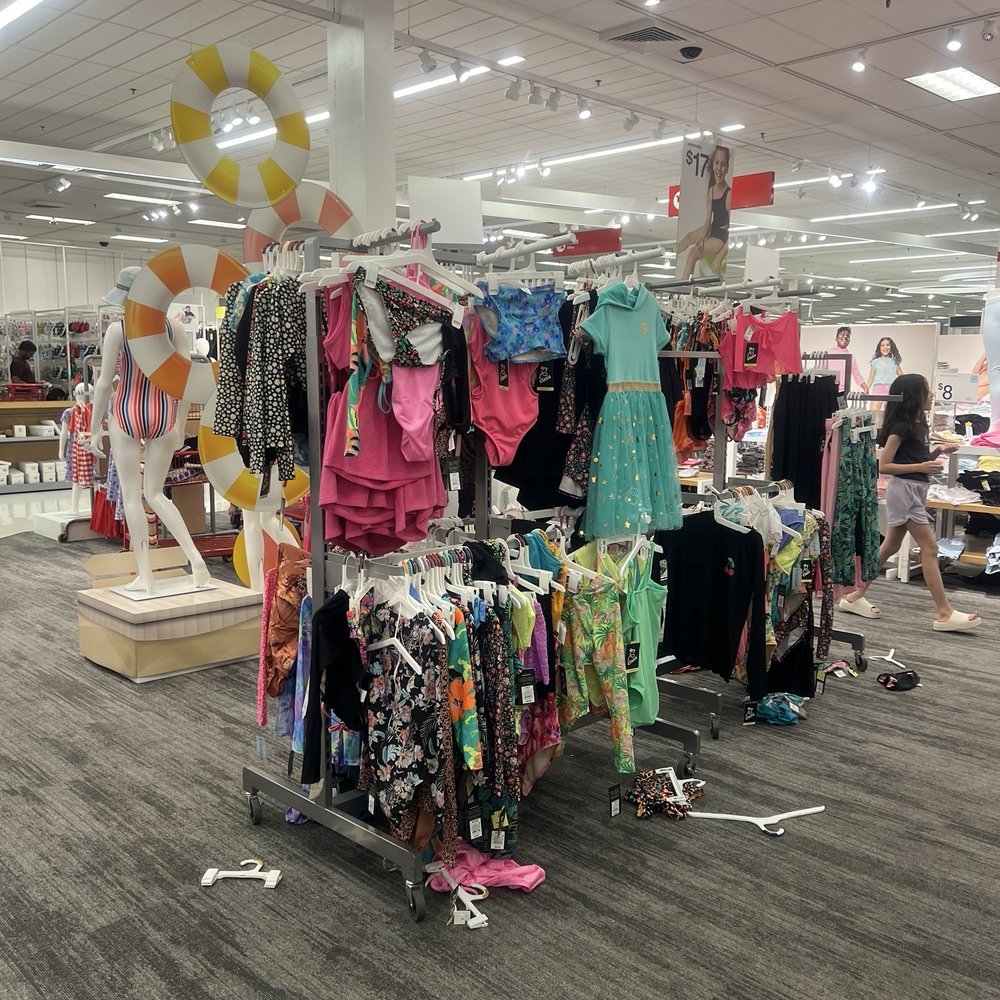 Target - Department Stores Near Me - Schaumburg, Illinois Target - Department Stores Near Me - Schaumburg, Illinois