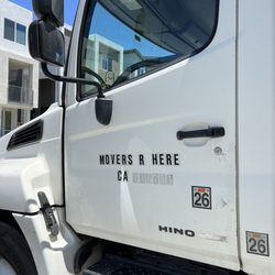 Movers R Here