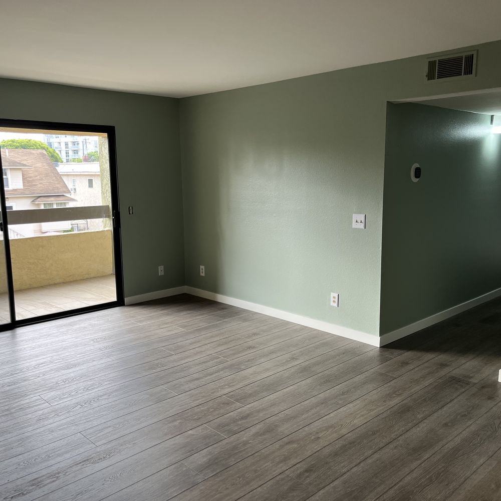 Royall Painting - Painters Near Me - San Diego, California Royall Painting - Painters Near Me - San Diego, California