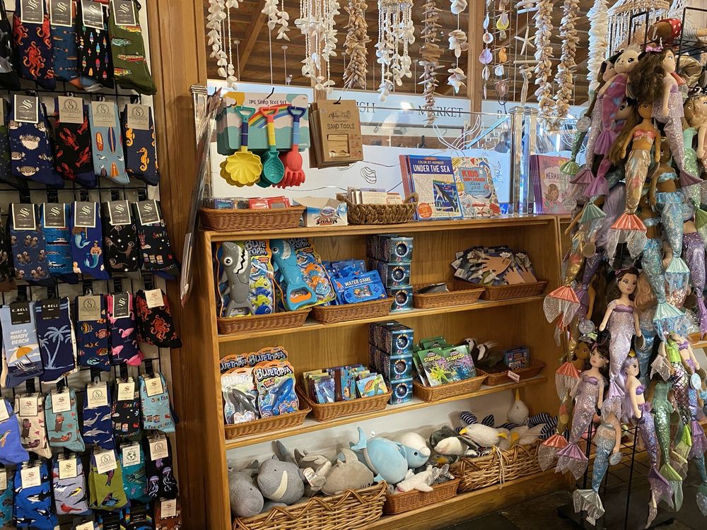The Tides Wharf Gift Shop - Photo 3