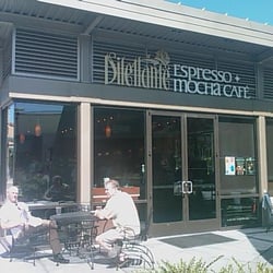 Dilettante Mocha Cafe - Kent - Entrance next to the outdoor fireplace