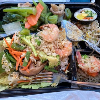Wiang Kuk Thai Food - Shrimps Fried Rice (mixed with food from other places) - Thai Near Me - Markham, Ontario