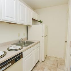 Natchez Landing - Kitchen
