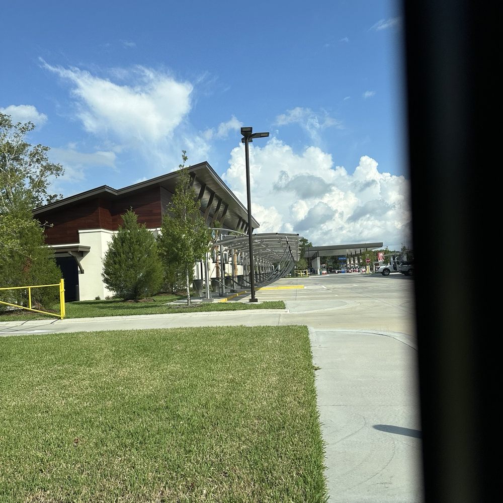 Gate Express Carwash - Headed to the car wash - Car Wash Near Me - St. Augustine, Florida