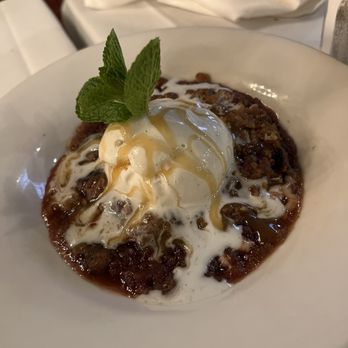 Bella Siena - Warm apple berry crisp with vanilla gelato - Italian Near Me - Benicia, California