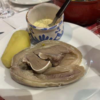 Bouchon Lyonnais chez Hugon - French Near Me - Lyon, 69