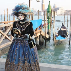 Robyn's Exquisite Journeys - Carnivale in Venice