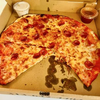 Licavoli's Market - Classico Pepperoni - Pizza Near Me - Grosse Pointe Woods, Michigan Licavoli's Market - Classico Pepperoni - Pizza Near Me - Grosse Pointe Woods, Michigan