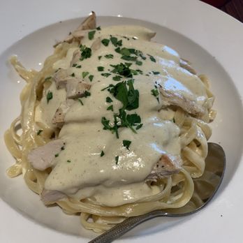 La Cucina Italian Grill - Fettuccine Chicken Alfredo - Italian Near Me - Weirton, West Virginia La Cucina Italian Grill - Fettuccine Chicken Alfredo - Italian Near Me - Weirton, West Virginia