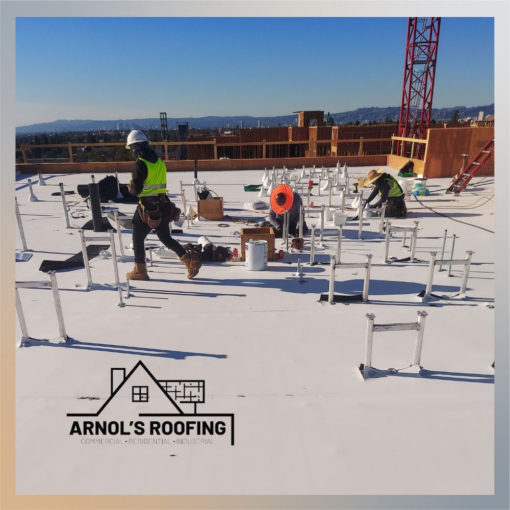 Slide of Arnol's Roofing