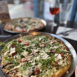 Aroma Italia - Pesto Parmigiano Pizza Grande