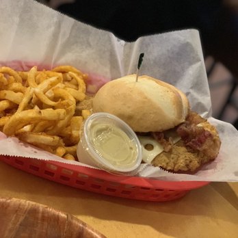 Wings Etc - Sports Bars Near Me - Kalamazoo, Michigan