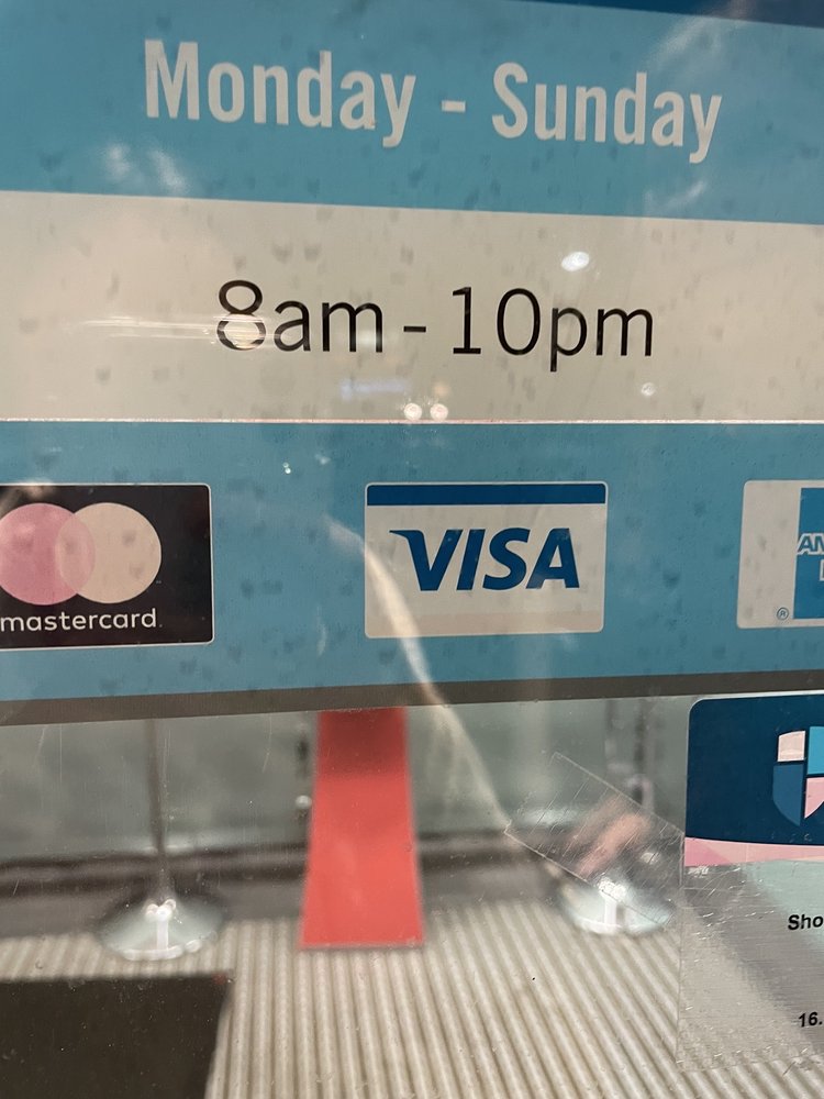 SHOPPERS DRUG MART Updated September 2024 1966 Guthrie Road, Comox