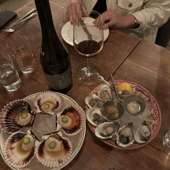 Dudley Market - Scallops  Oysters - Wine Bars Near Me - Venice, California