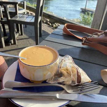 The Lobster Trap - Seafood Near Me - Bourne, Massachusetts