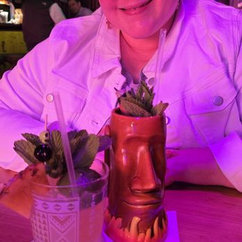 Lei Low - Cocktail Bars Near Me - Houston, Texas