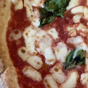 Via Caravaggio 147 - Margarita pizza - Pizza Near Me - Paso Robles, California Via Caravaggio 147 - Margarita pizza - Pizza Near Me - Paso Robles, California