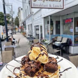 Exterior outside entrance of Jacqueline's Restaurant & Bakery - Brownie la mode pancakes - Bethel, Connecticut Exterior outside entrance of Jacqueline's Restaurant & Bakery - Brownie la mode pancakes - Bethel, Connecticut