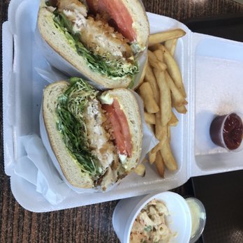 Pine Tree Cafe - Breakfast & Brunch Near Me - Kailua-Kona, Hawaii