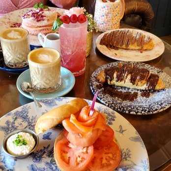Little Hen - Salmon bagel, Nutella croissants - Breakfast & Brunch Near Me - Weston, Florida Little Hen - Salmon bagel, Nutella croissants - Breakfast & Brunch Near Me - Weston, Florida