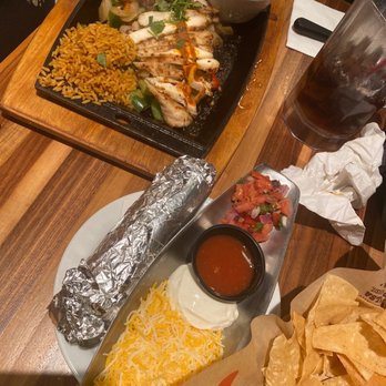 Chili's - Chicken fajitas - Bars Near Me - Midlothian, Texas