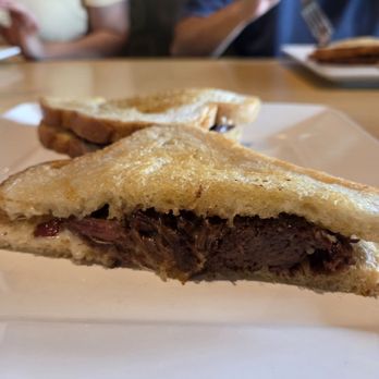 Canoe House - Short Rib Melt - Hawaiian Near Me - South Pasadena, California